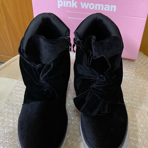 Pink Woman velvet ankle boots size 39 like new