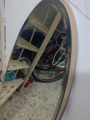 Oval full-length mirror like new, wall mountable