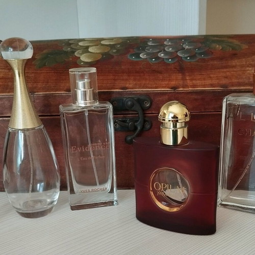 Empty perfume bottles used, pack of 5 pieces