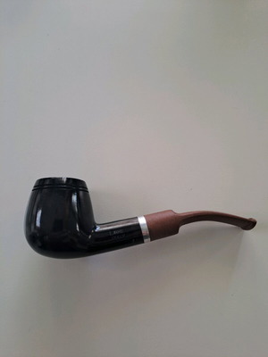 Tobacco pipe like new, length 24cm
