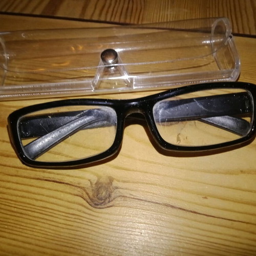 Presbyopia glasses No +01 like new, brown