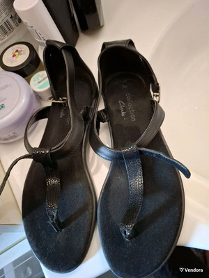 Clarks δερμάτινα πέδιλα flat νούμερο 37 σαν καινούργιο, μαύρο