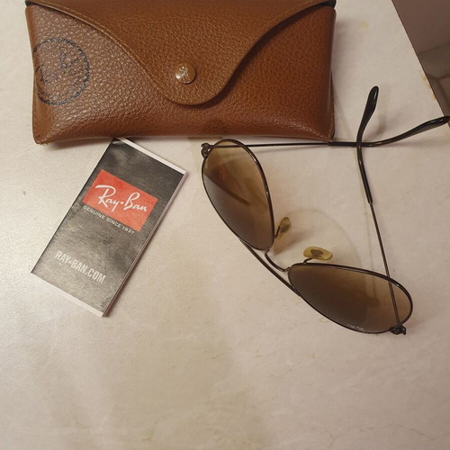 Ray Ban Aviator sunglasses like new, brown metal frame