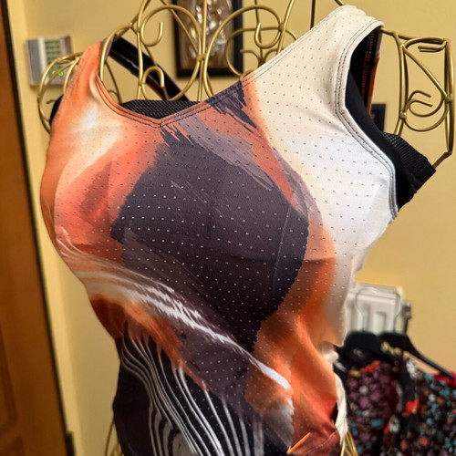Nike Sport Tank Top like new, black and multicolor abstract design