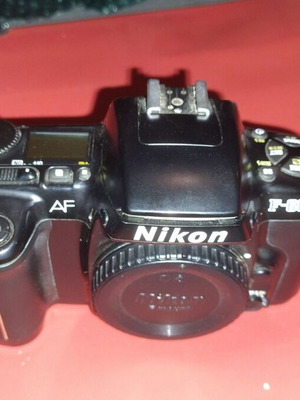 Nikon F-601 SLR 35mm film camera used