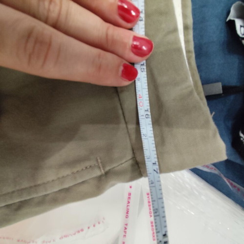 Emporio khaki pants like new, size L XL, green