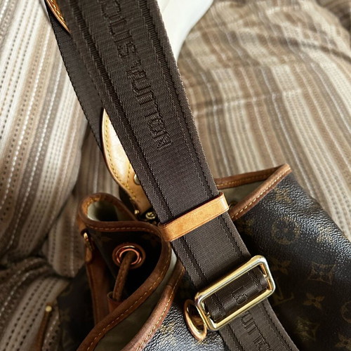 Louis Vuitton Éden Neo Monogram shoulder bag used