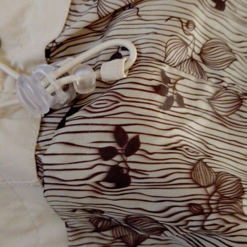 Quechua jacket beige windproof and waterproof large like new