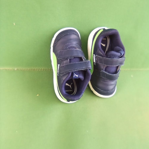 Puma baby sneakers size 22 used