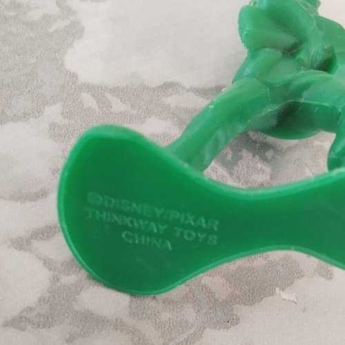 Toy Story green army men set with 2 metal military vehicles like new