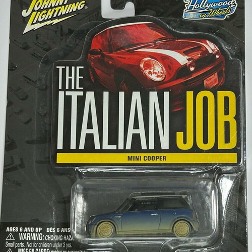 Johnny Lightning 2004 The Italian Job Mini Cooper Blue new