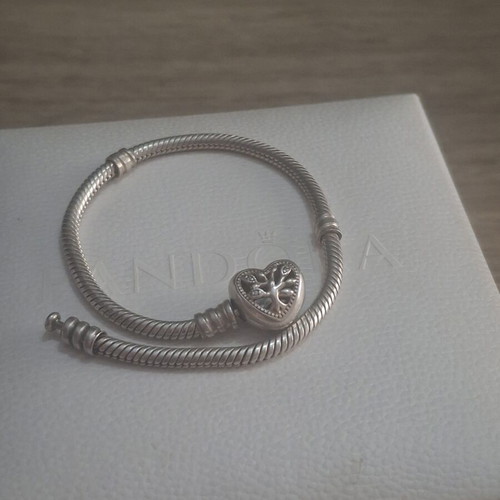 Pandora bracelet 19 cm with heart clasp and family tree zirconia