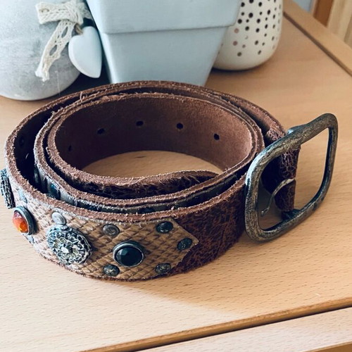 Vintage genuine leather belt 85 brown like new with stones and studs