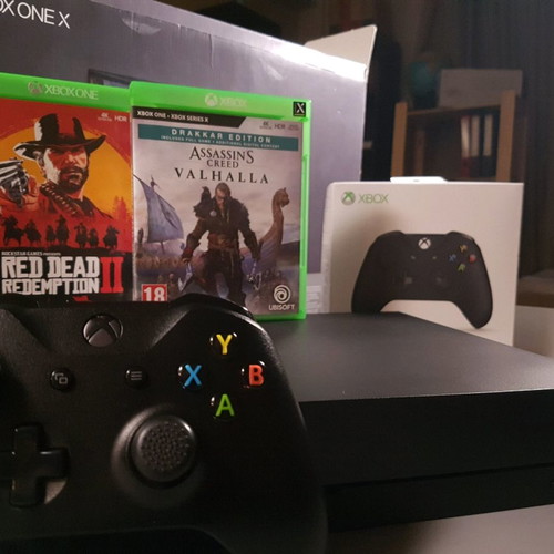 Xbox One X 1TB σαν καινούργιο με πρωτότυπα παιχνίδια RDR2 και Assassin’s Creed Valhalla