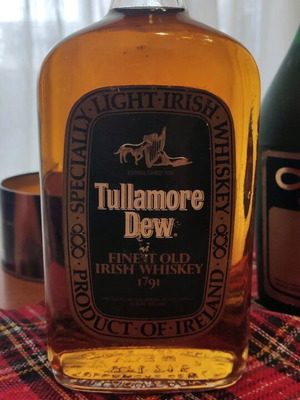 Tullamore Dew 1980 sealed like new