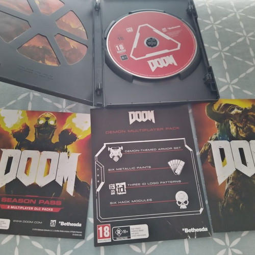 Doom 2016 PC like new with unused codes