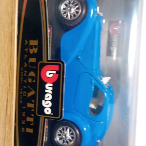 Metal Bugatti Atlantic 1936 toy car new model 1:24 Burago