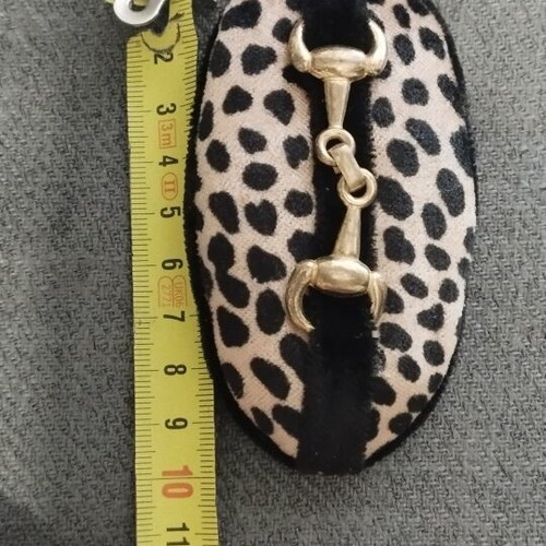 Vintage style hair barrettes animal print set of 2 with gold detail