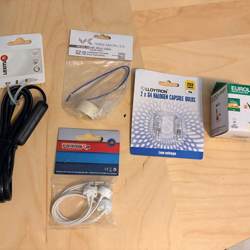 Electrical lighting set new with cable, switch, sockets and bulbs