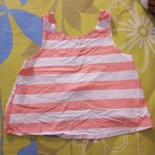 Top like new, size 146 cm, age 8 years