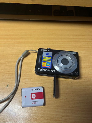 Ψηφιακή φωτογραφική μηχανή Sony 7,2MP σαν καινούργια με μπαταρία