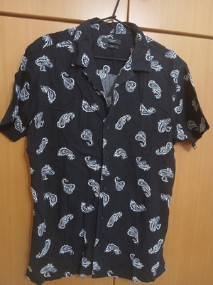 Jack and Jones men's shirt L, black with white paisley