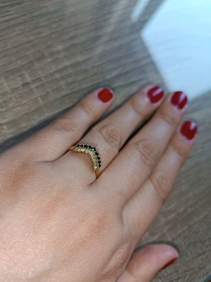 Gold ring 14K (585) with stones, like new, elegant design