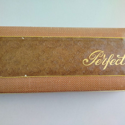 Paper pastry box from the 80s used
