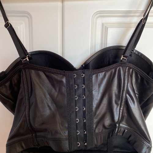Leather top like new, black, one size