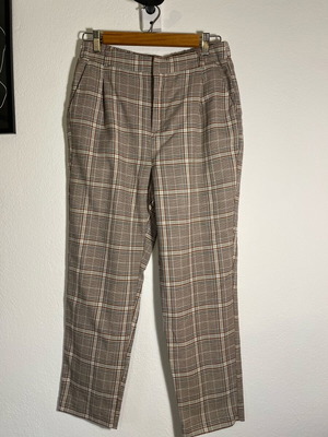 Stradivarius fabric pants with check pattern like new, size M