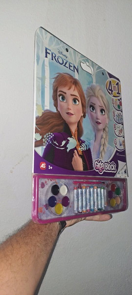 Μπλοκ ζωγραφικής ολοκαίνουριο..