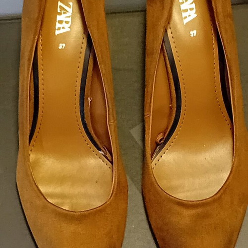 Zara suede tan pumps size 37 new with plexiglass heel