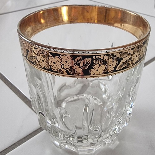 Set of 6 whiskey glasses and 1 ice bucket with handmade gold rim like new
