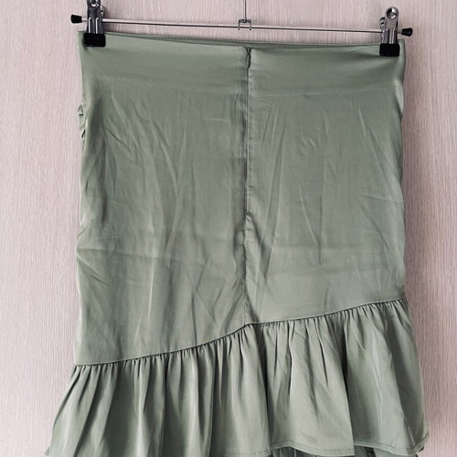 Shein short skirt like new, green, size M 38 10