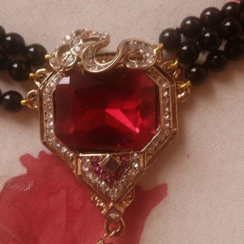 Necklace New With Black Pearls And Large Red Zircon