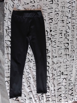 Black leggings for girls 11-12 years like new
