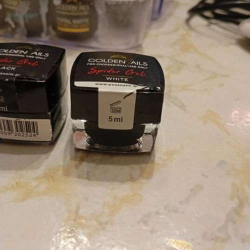 Golden Nails Spider Gel set like new, white and black