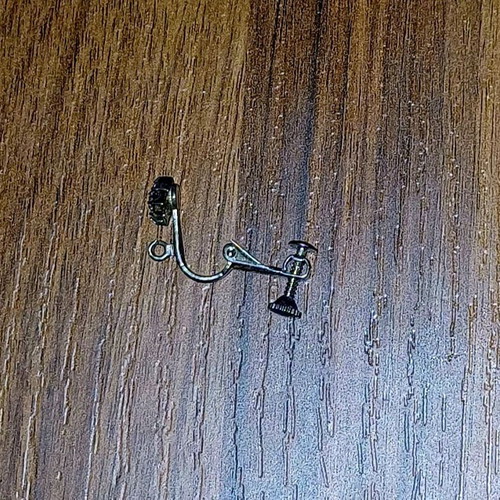 Vintage silver earring 925 like new with 4 zircon