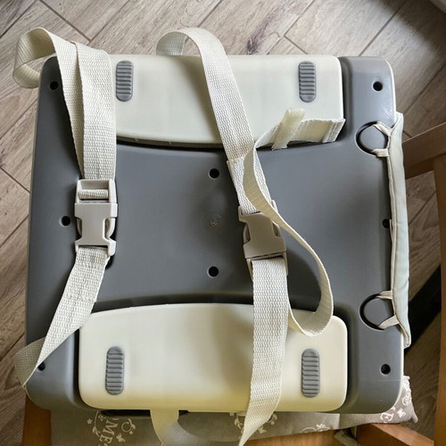 Chicco baby feeding chair, foldable with adjustable legs