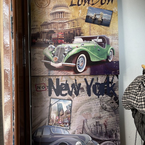 Vintage London and New York canvas art set of 2, like new