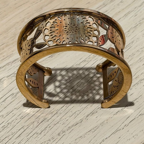 Loisir Rose Gold Bracelet Cuff with Floral Cut-Out Design like new