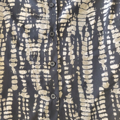 Shein women's shirt like new, black and beige patterned, size M