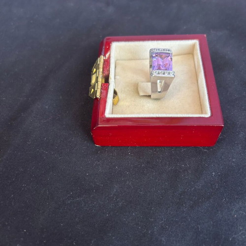 Silver 925 ring with purple stone used