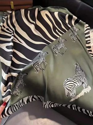 Women's scarves new, green, size 70×70cm
