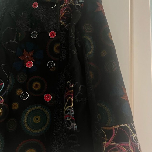 Coat like new with inner lining, black multicolor, size S