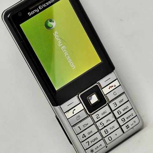 Sony Ericsson Naite (J105i) phone like new, silver