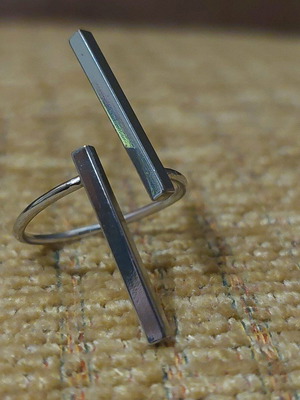 Silver women's ring like new