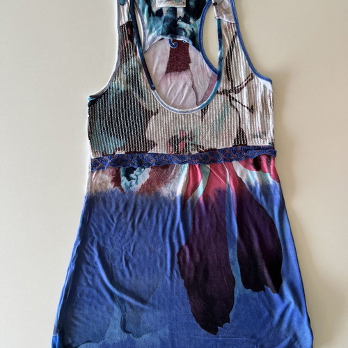 Desigual sleeveless blouse used, size Small with sequins and blue lace