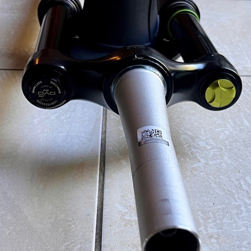 DVO Diamond E3 160mm 29 like new