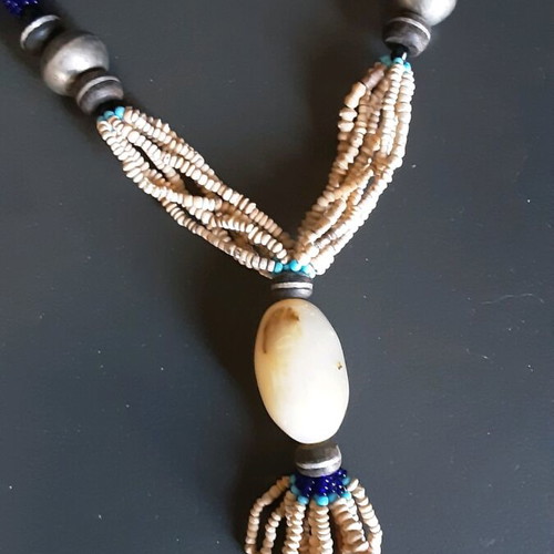 Necklace with amber new, blue and silver